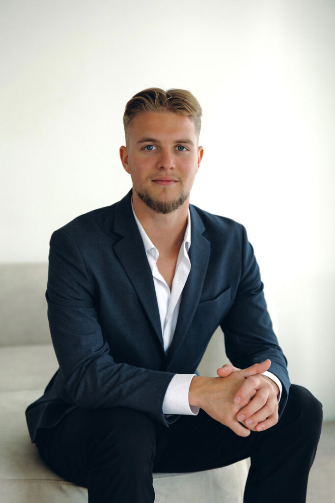 Agent Ethan Norwood